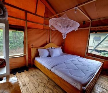 Gitesi Other | Mzinga Retreat