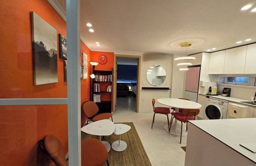 Cheongdam Condo | N.7 Gangnam Spacious and Relaxing Stay in Seoul, 10 Minutes from COEX, Seoul