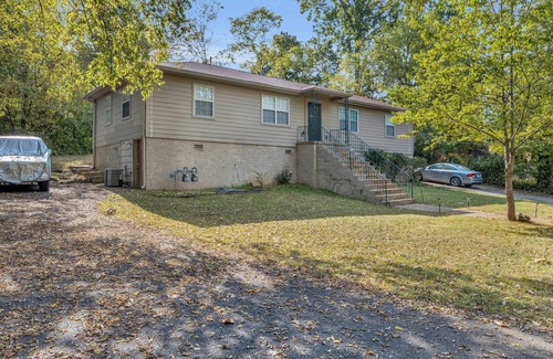 Chattanooga Apartment | n2 Bed Duplex near CHI Memorial, Parkridge, Erlanger, Notre Dame HS, McCallie HS