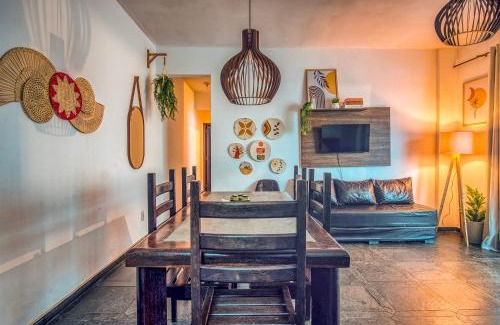 Vila Nova Apartment | Na Praia do Forte, Ar e TV nos quartos, completo - Praça da Cidadania