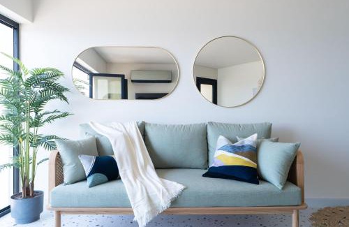 Ar-Raml 1 Apartment | Nabeel Homes - Designer Seaview Condo - 208