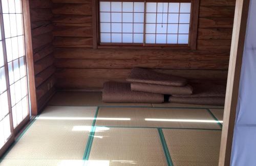 Chino House | Nagano, log house