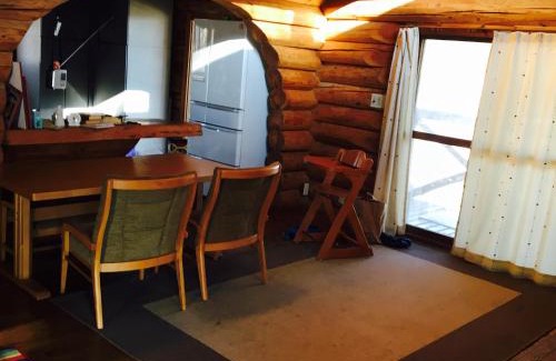 Chino House | Nagano, log house