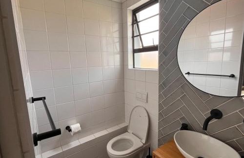 Beacon Bay Apartment | Nahoon View, Queen Room