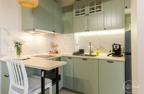 Varosha Apartment | Namaste apartment - cozy, central and relaxing stay near AUBG, freshly renovated