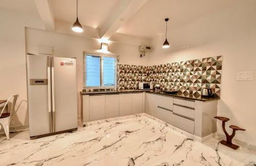 Brookefield Hotel | Namma HomeSlice, Balcony Rooms in Brookefield