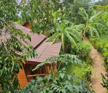 Thakhek Hotel | Nana Bungalows