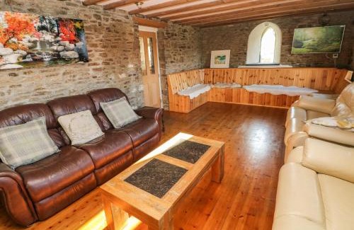 Mawr House | Nant Moel Isaf Farm