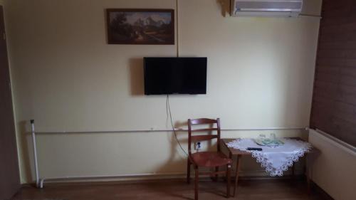 Vac House | Napsugár Panzió