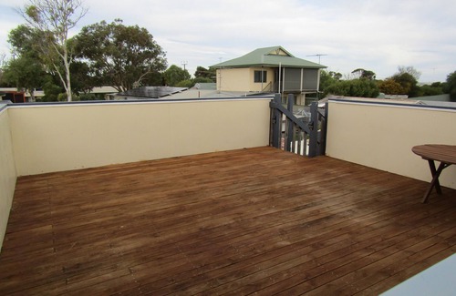 Minlacowie House | Narnia - Esplanade position - off peak specials!