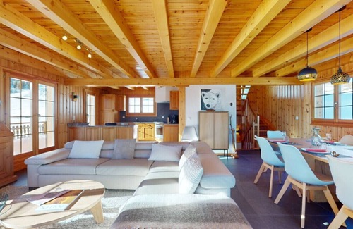 Vex Ski Chalet | Narnia SKI IN & SKI OUT chalet 14 pers