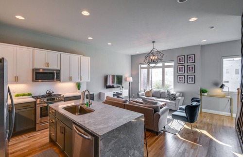 Haynes Area House | Nashville Townhome w/Rooftop Balcony & Game Room!