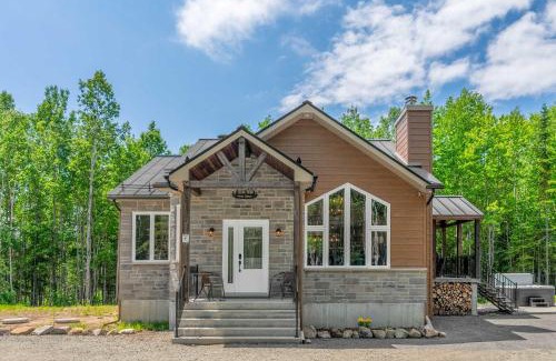 Petite-Riviere-Saint-Francois Ski Chalet | Natur Rustik - En pleine nature avec Spa