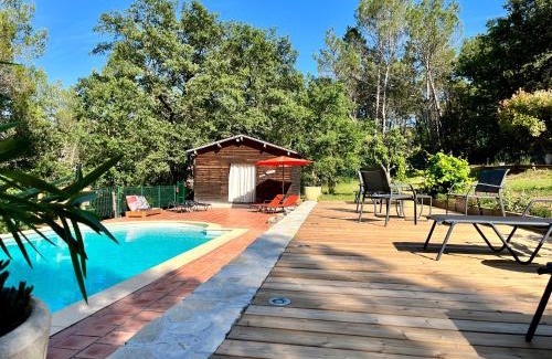 Lorgues Bed & Breakfast | Natur & Jasmin Chambres d'hôtes naturistes en Provence