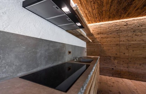 Spormaggiore Ski Chalet | Natural Stone Chalet with Great Atmosphere