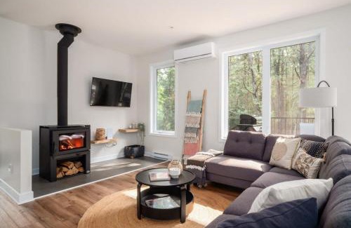 Amherst Ski Chalet | Nature & lake access Tremblant