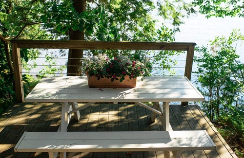 Purgatory Cabin | Nature lovers Paradise your own island