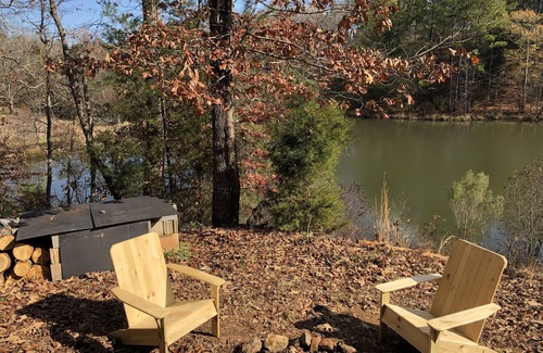 Thomaston Cabin | Nature's Paradise