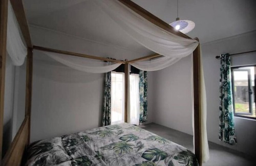 Poste Lafayette Villa | Naturo Villa 16