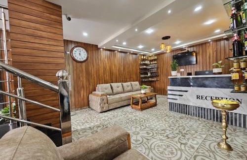Mahadevpet Hotel | Navarathna Comforts