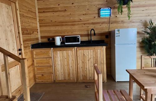 Al Kura Ski Chalet | Naya Hut