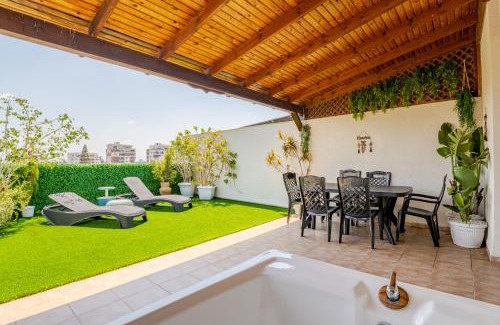 Kiryat Yam Apartment | Near Beach, Wonderful Penthouse