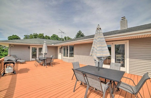 Grass Lake House | Near Boat Launch Pet-Friendly Grass Lake Getaway