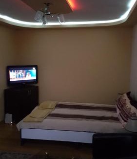 Petrosani Apartment | Near center