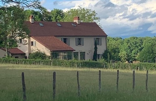 Chapaize House | Near Cluny - Spacious, bright country house in Chapaize (Cormatin)