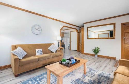 Acton House | Near Downtown Modern Interior - Chapel Hill Charm
