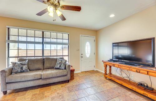 Florence House | Near Golfing and Green Spaces Florence Family Home!