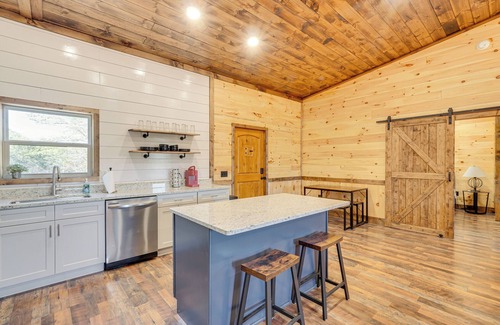 Unaka Cabin | Near Hiking Trails: Mtn-View Haven in Englewood!