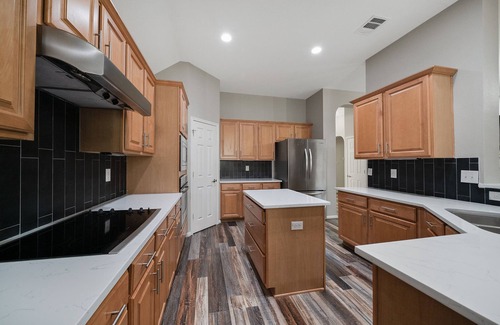 Crownridge of Texas House | Near LaCantera Sleeps 10
