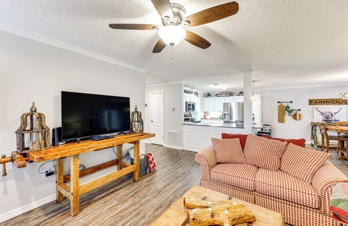 Russellville House | Near Lake Dardanelle: Updated Home w/Large Yard!