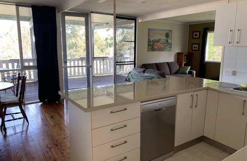North Boambee Valley House | Nearby to university, education campus, hospital, stadium, Coffs Harbour CBD