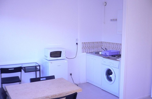 Quartier Pasteur Apartment | Neat and comfortable apartment.