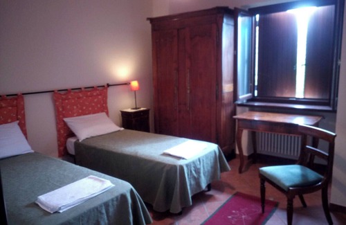 Isola del Gran Sasso dʼItalia Bed & Breakfast | Nel Cuore del Bosco, sul Fianco Della Montagna, Vive la Résistance