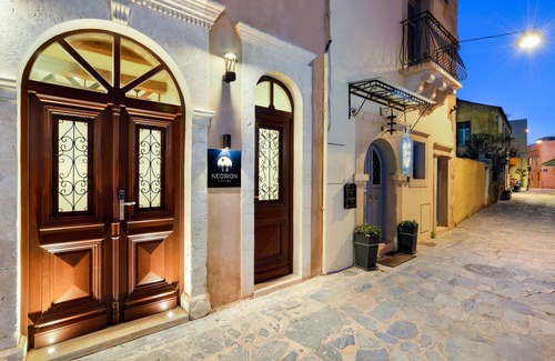 Old Town Apartment | Neorion Ground Floor Old Harbour