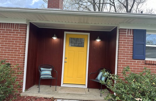 Gilbertsville House | Nestled A'more- Just under 1/2 mile from Moors Marina!