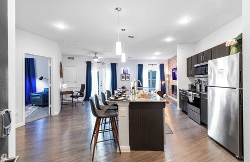 Medical Center District Apartment | Nestled at The Ambience, this modern, curated apartment offers upscale amenities & effortless access to San Antonio’s best attractions, dining, and entertainment. Explore the city’s vibrant culture or visit iconic landmarks: The Alamo & River Walk.