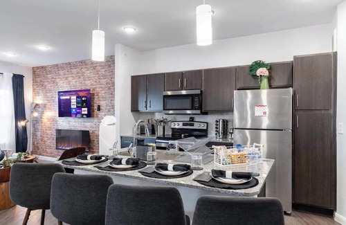 Medical Center District Apartment | Nestled at The Ambience, this modern, curated apartment offers upscale amenities & effortless access to San Antonio’s best attractions, dining, and entertainment. Explore the city’s vibrant culture or visit iconic landmarks: The Alamo & River Walk.