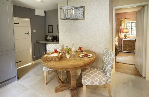 Weston Under Lizard Cottage | Nestled in the depths of Temple Wood, Pink Cottage is a unique, romantic retreat sleeping two guests