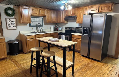 Lake Arthur House | Nestled in the heart of downtown Lake Arthur, walking distance from food & fun!