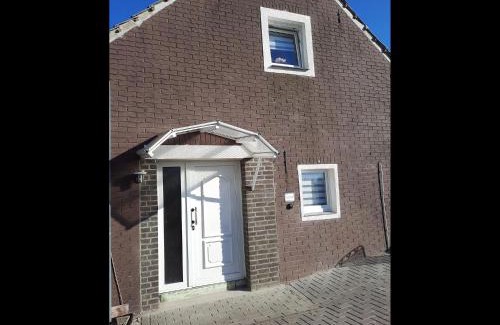 Weeze Apartment | NEU! Ferienwohnung Lucie