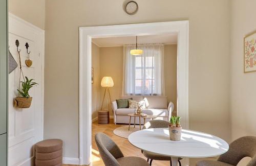 Graach Villa | Neu! Moselbleibe Altes Forsthaus