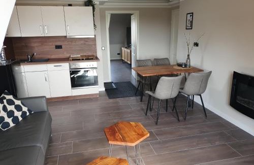 Schwerin Apartment | Neumühler Hof- stilvolle Ferienwohnung "Lisa", kostenfreie Parkplätze und Netflix
