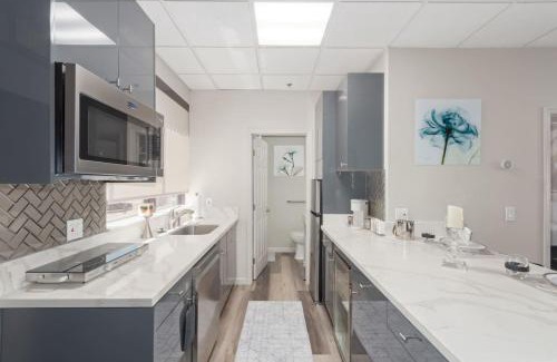 Fountain Hills Apartment | New 2 Bed 2 Bath On The Avenue