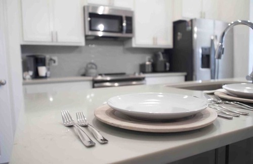 Highlands - Perkins House | NEW 3 BD/2.5BA Townhouse by LSU