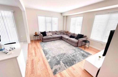 Thorold House | New 3 Bedroom 2 Bathroom Home in West Niagara