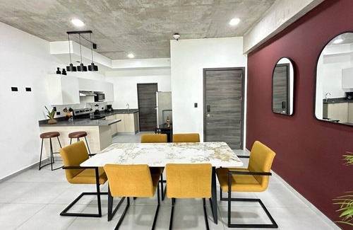El Palmar Apartment | NEW! Amazing Spacious 3-bedroom Apartment in Santa Elena with Great Amenities!